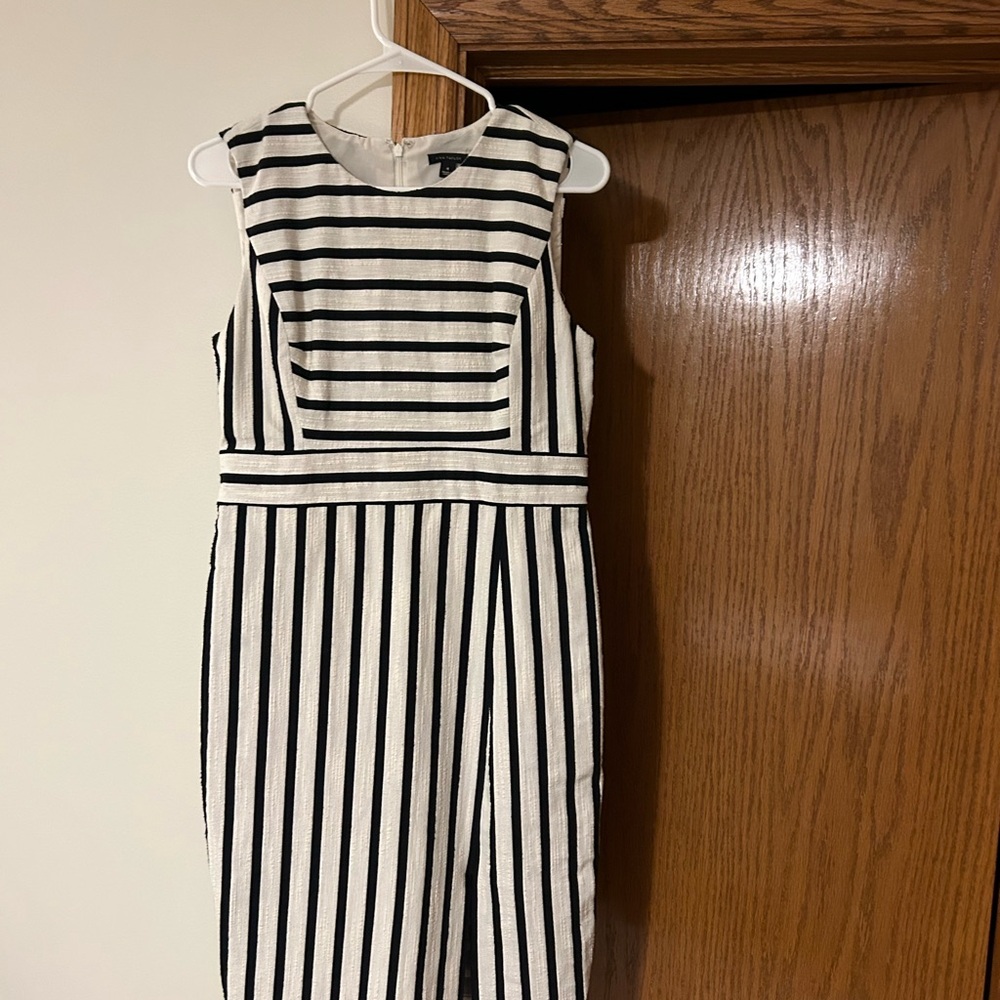 Ann Taylor Black and White Sheath Dress with Round Neck